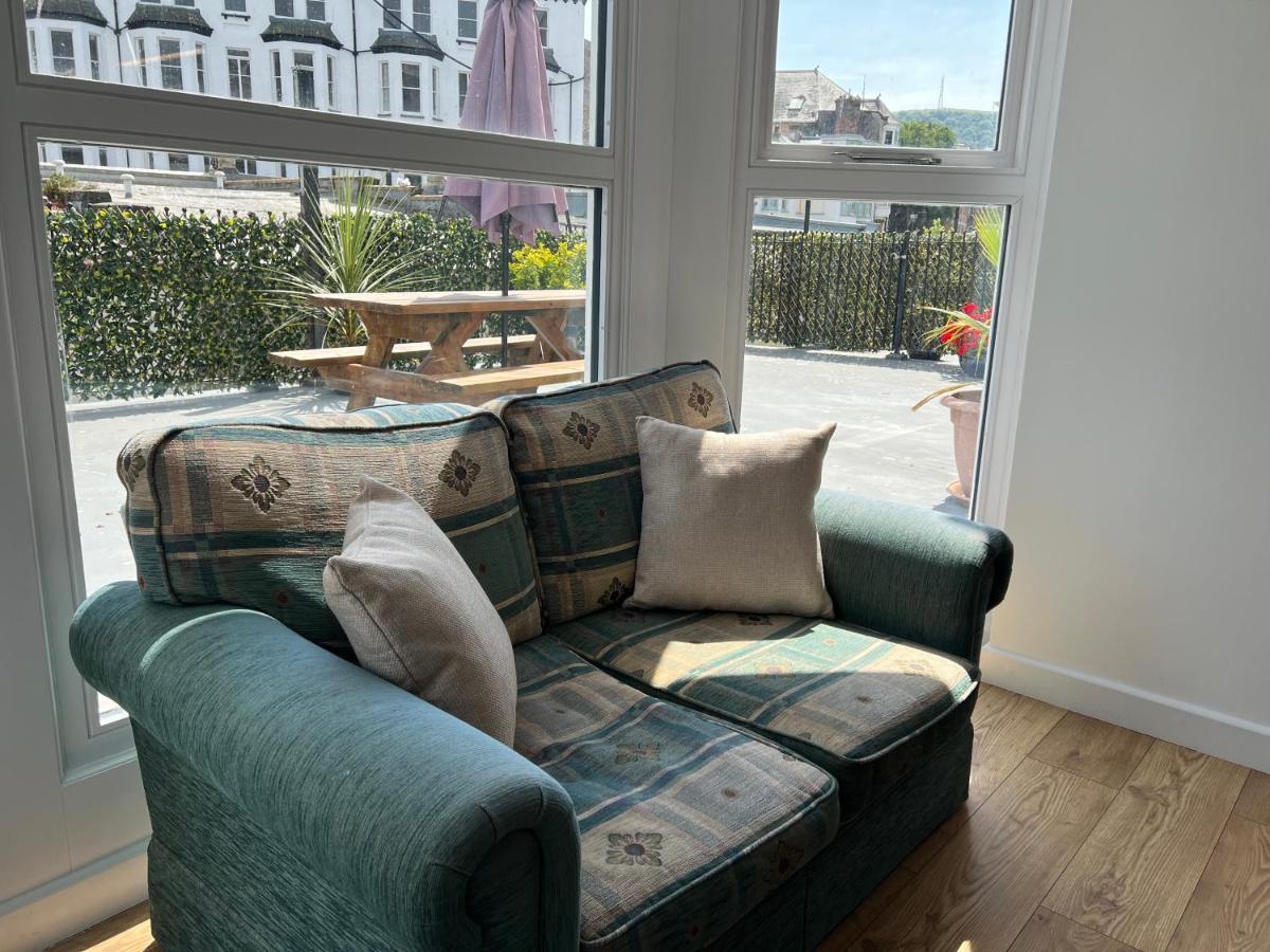 Beautiful Apartment,No 1, With Parking Ilfracombe Eksteriør billede